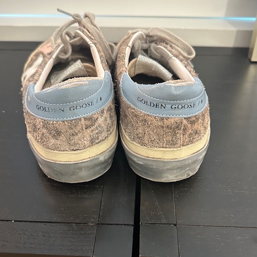 Golden Goose Women's Pink and Beige Star Sneakers - Picture 3 of 5